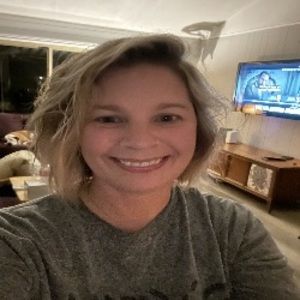 Meet your Posher, Lea